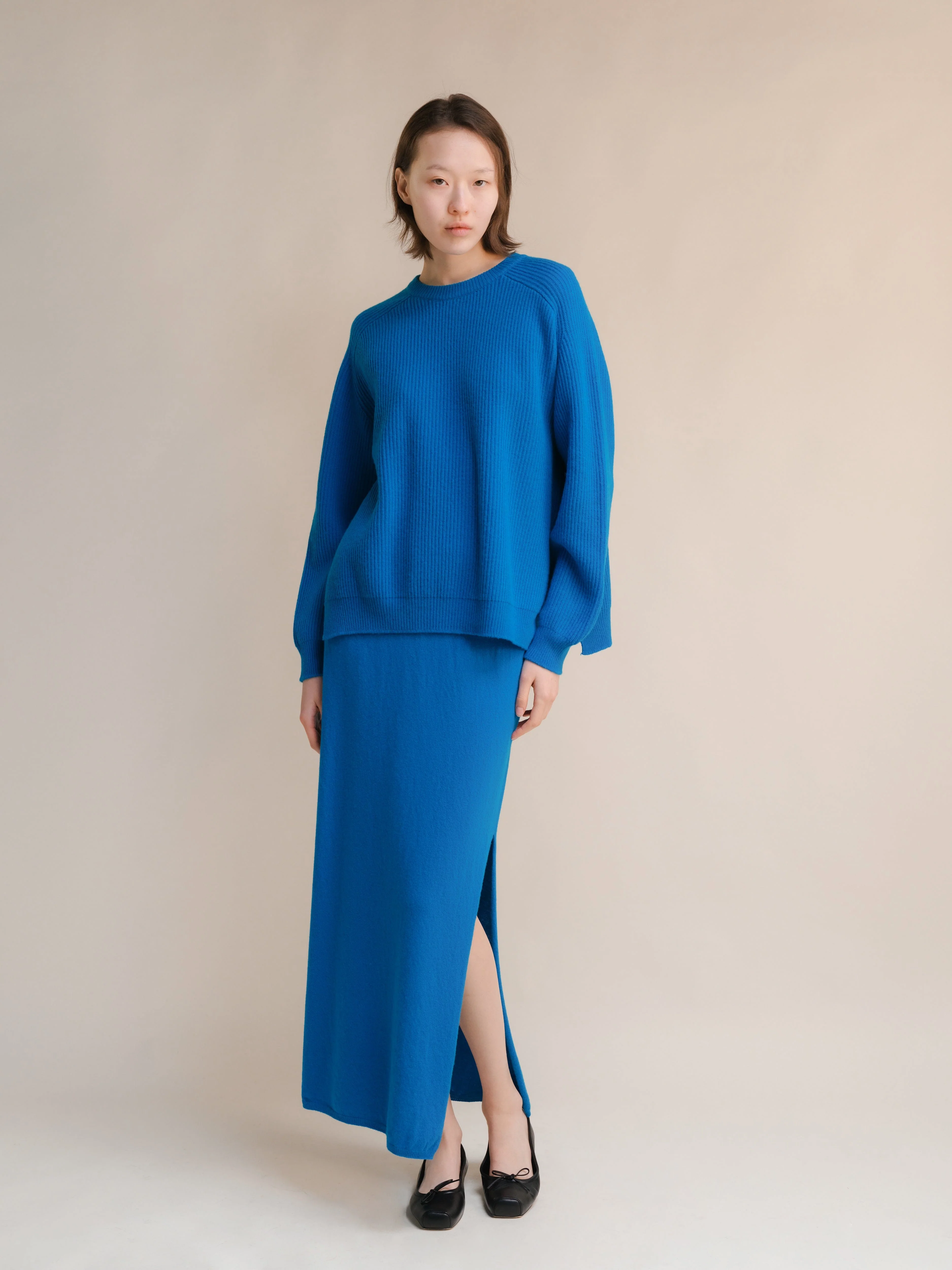 Cashmere Blend High-Waist Long Skirt With Side Slit (3D-Knit) - Image 32