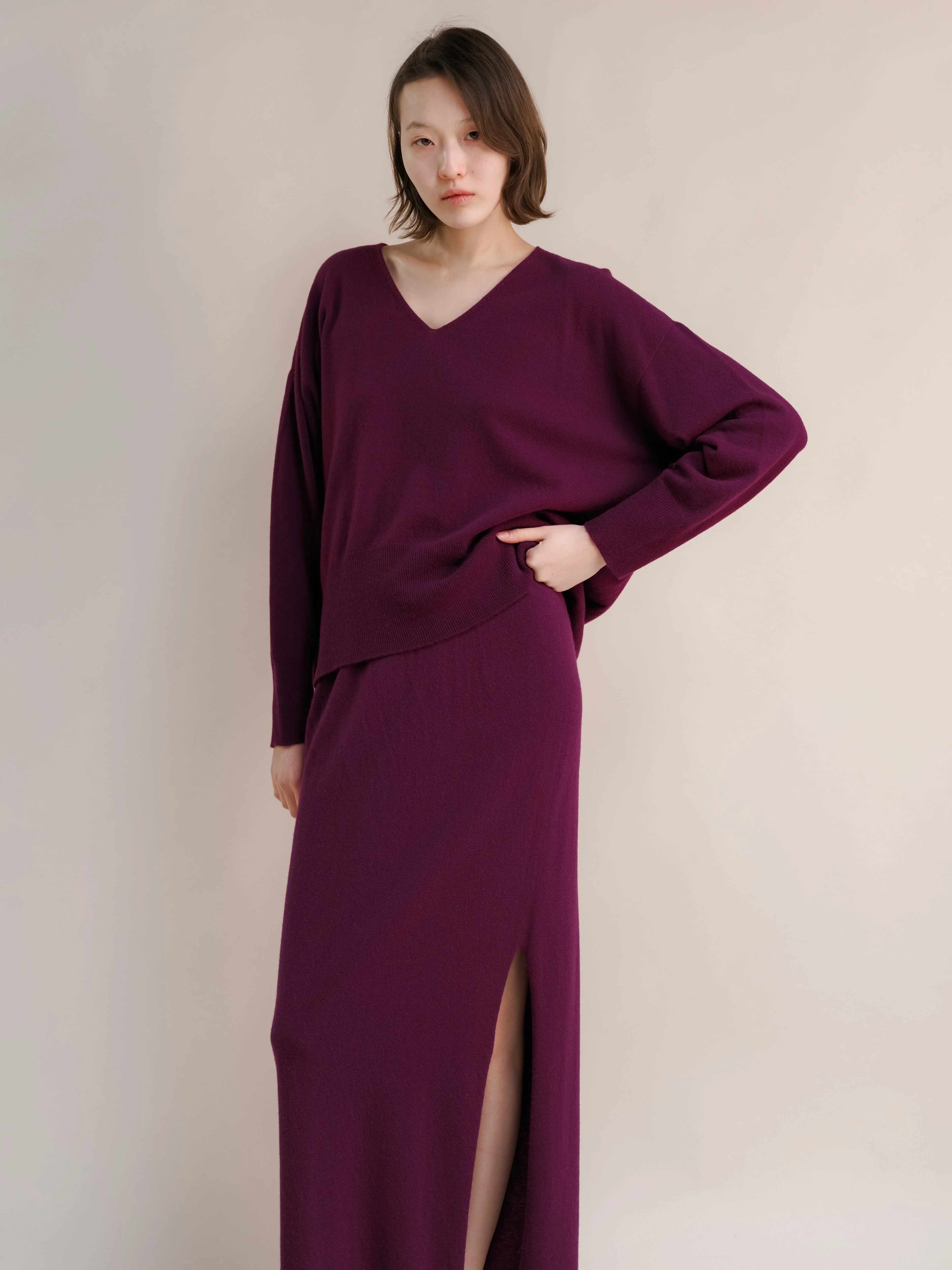 Wool & Cashmere Mix Maxi V-Neck Sweater - Image 18