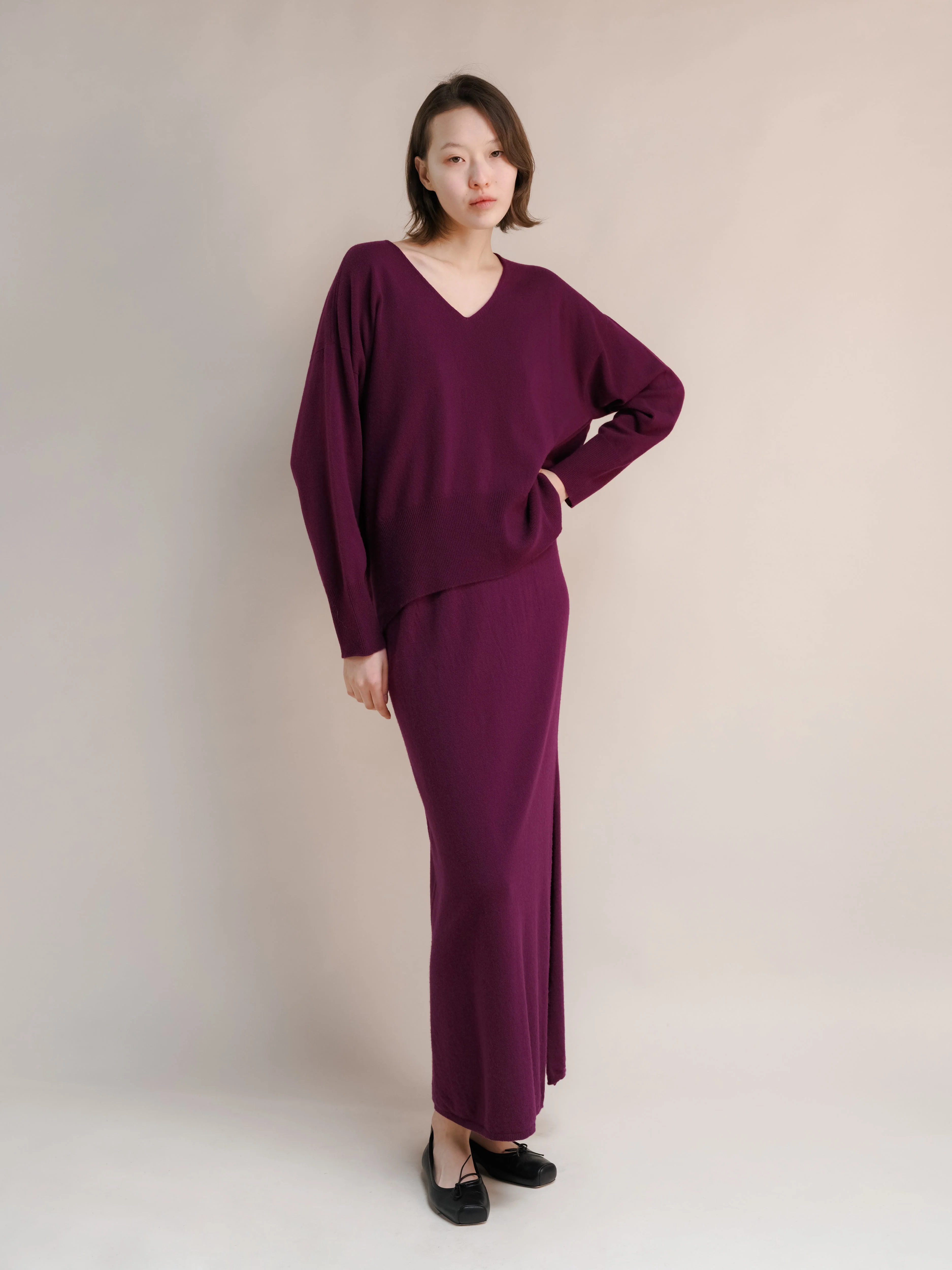 Wool & Cashmere Mix Maxi V-Neck Sweater - Image 19