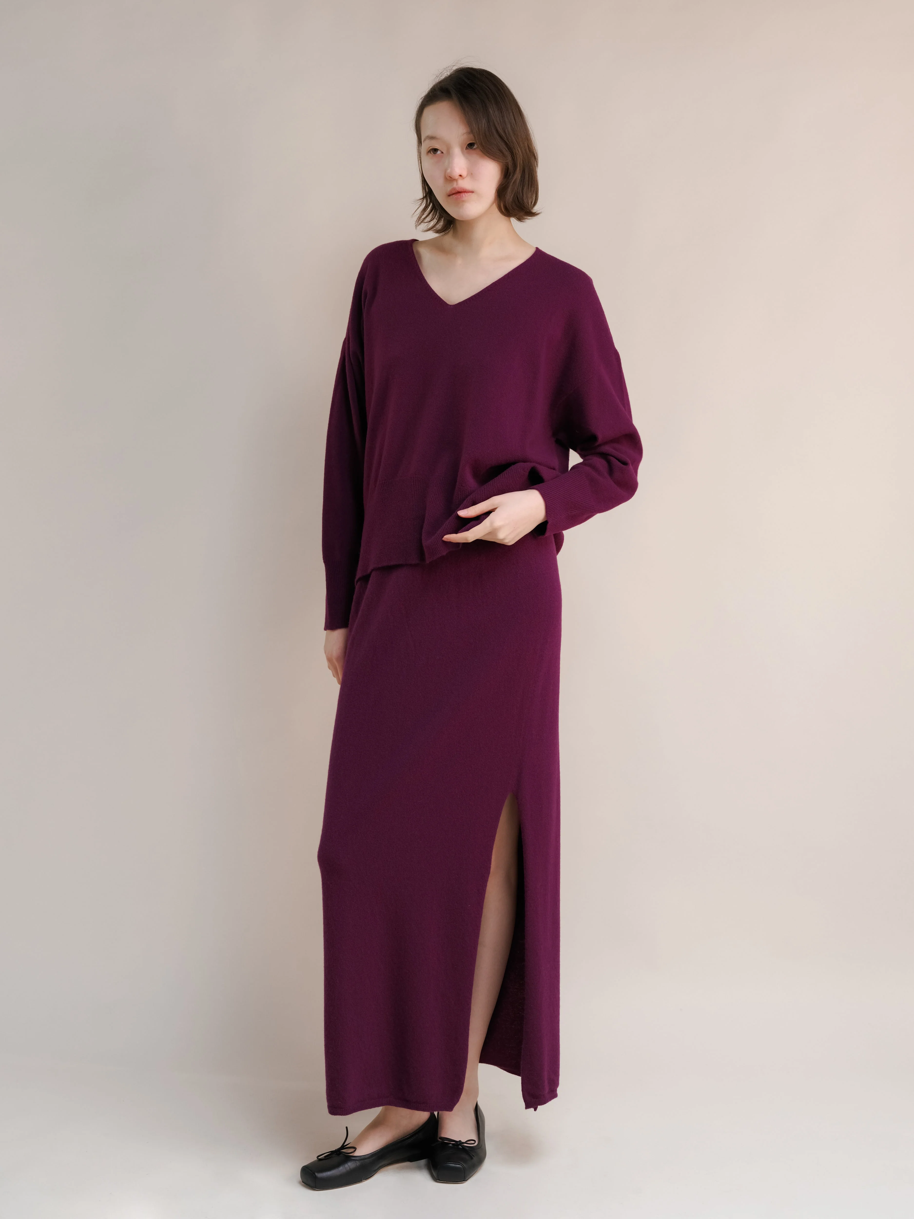 Wool & Cashmere Mix Maxi V-Neck Sweater - Image 20