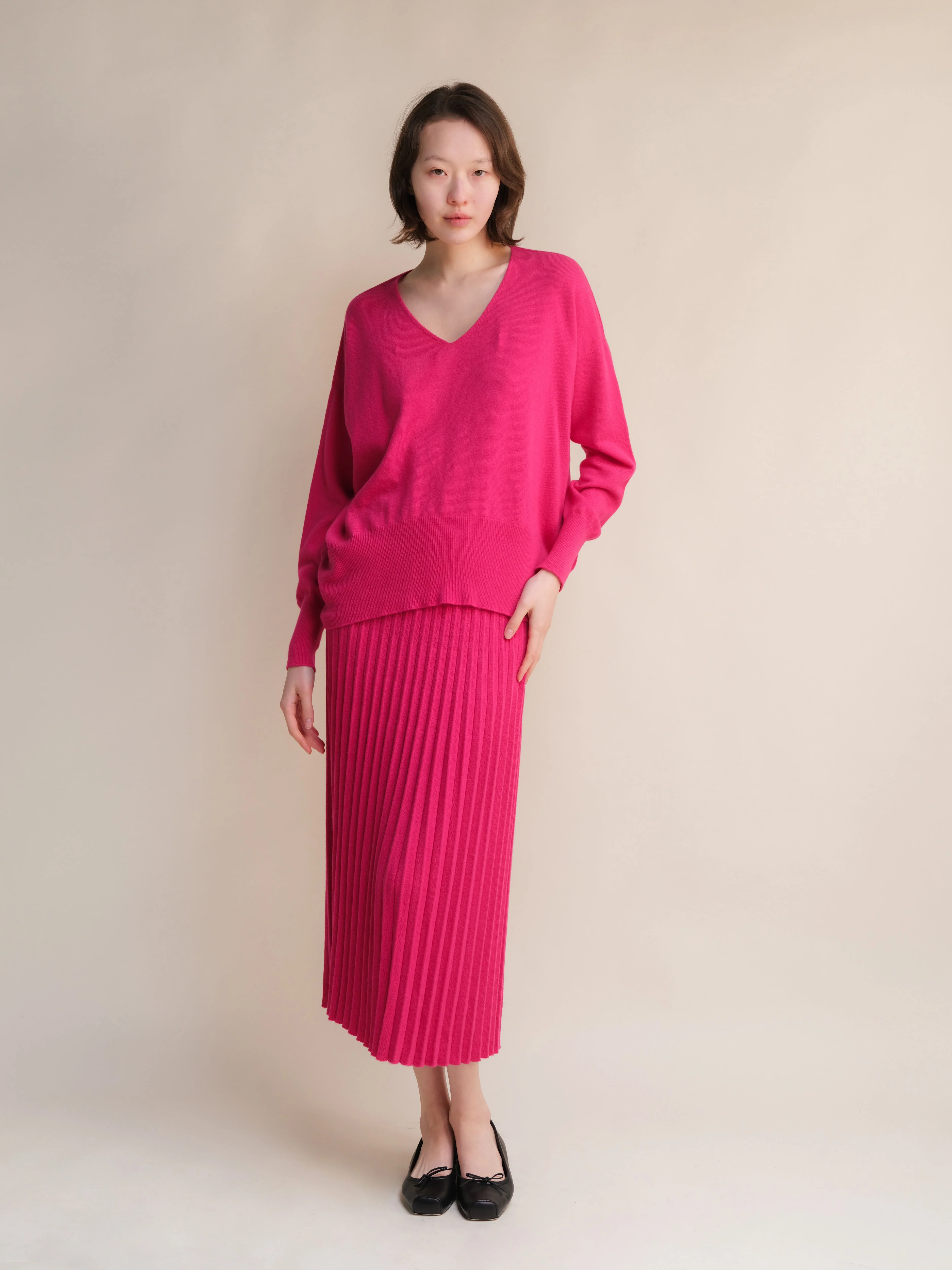 Wool & Cashmere Mix Maxi V-Neck Sweater - Image 25