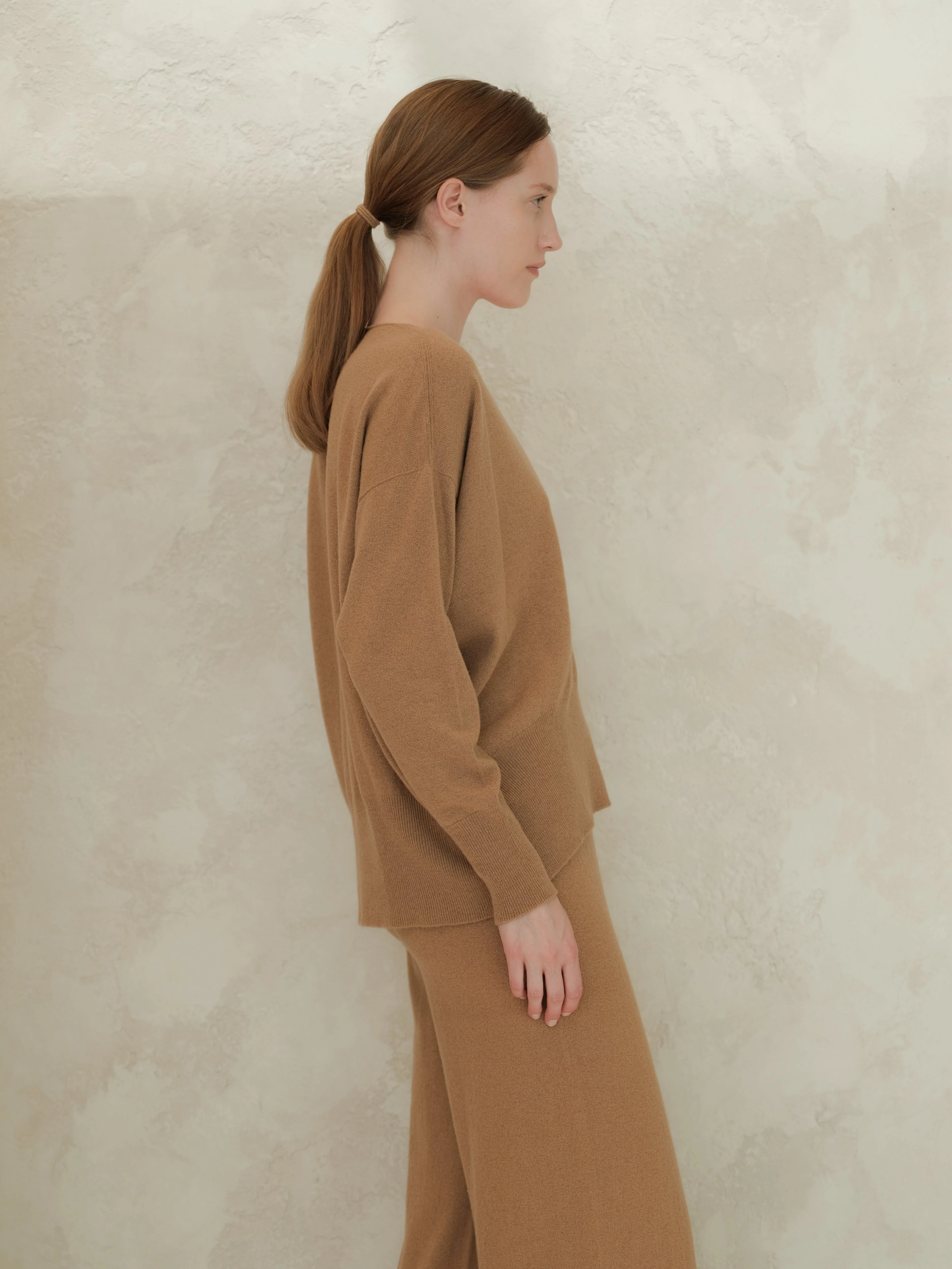 Wool & Cashmere Mix Maxi V-Neck Sweater - Image 7