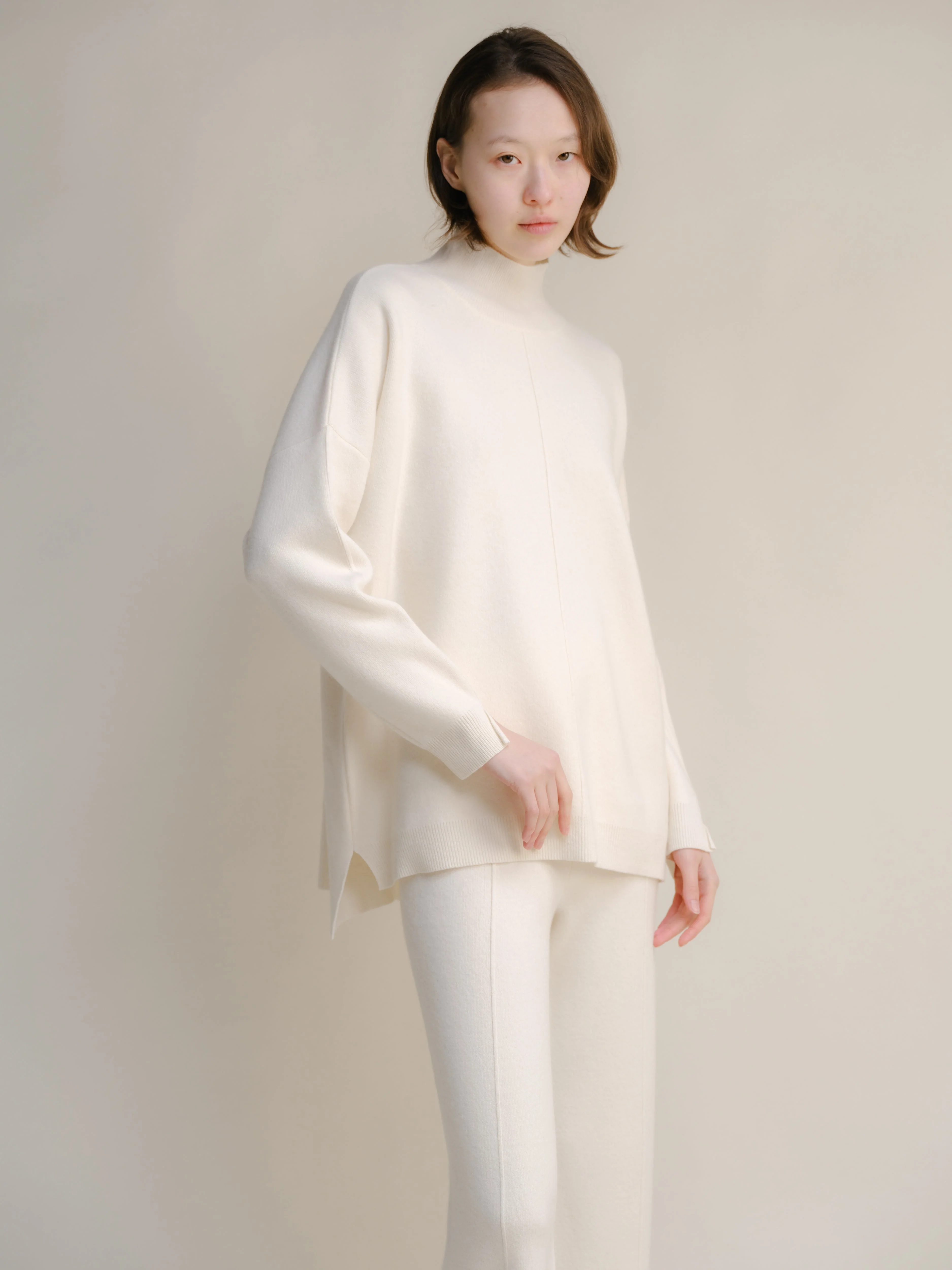 Wool & Cashmere Mix Solid Maxi Turtleneck Sweater - Image 39