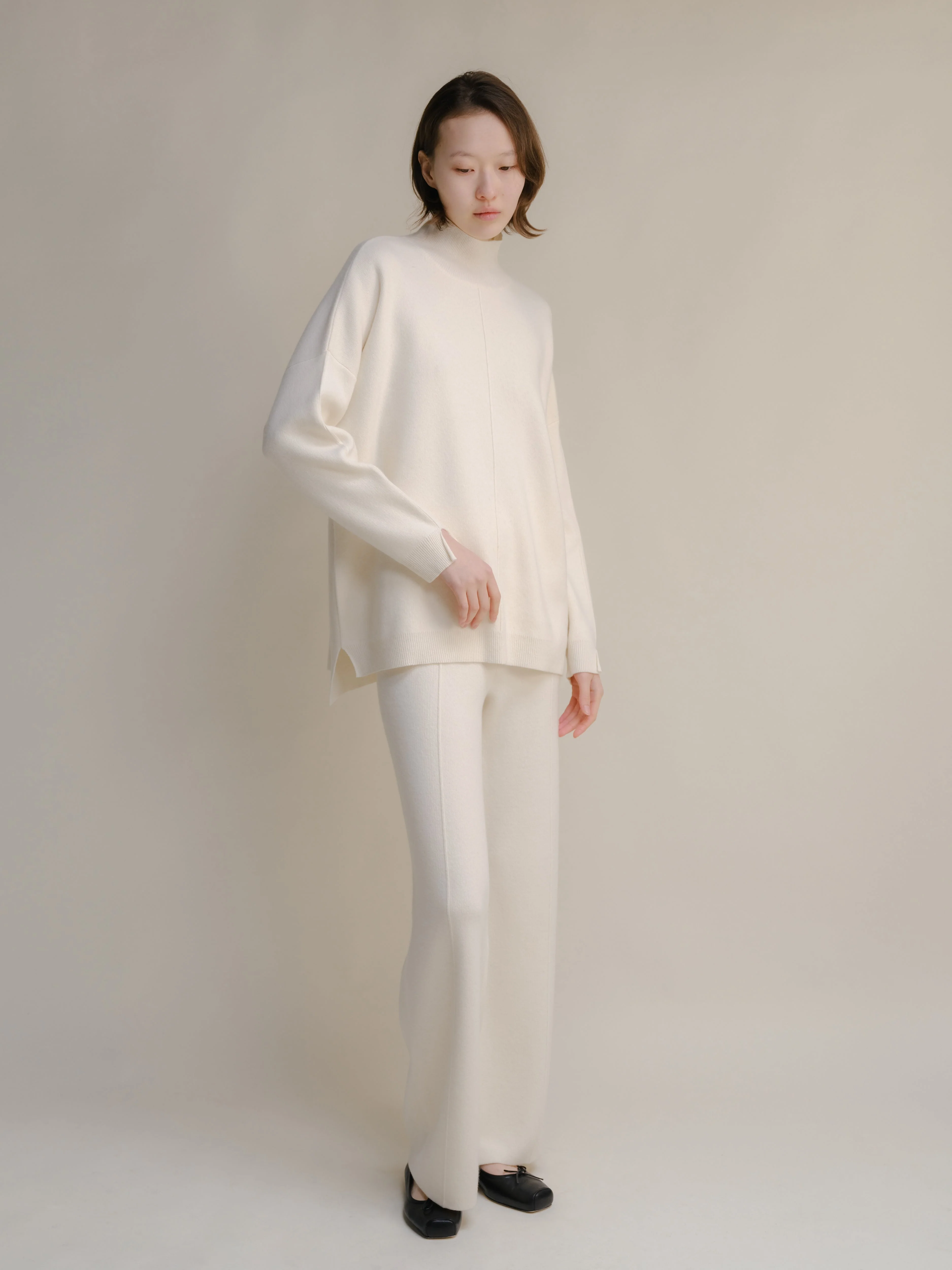 Wool & Cashmere Mix Solid Maxi Turtleneck Sweater - Image 40