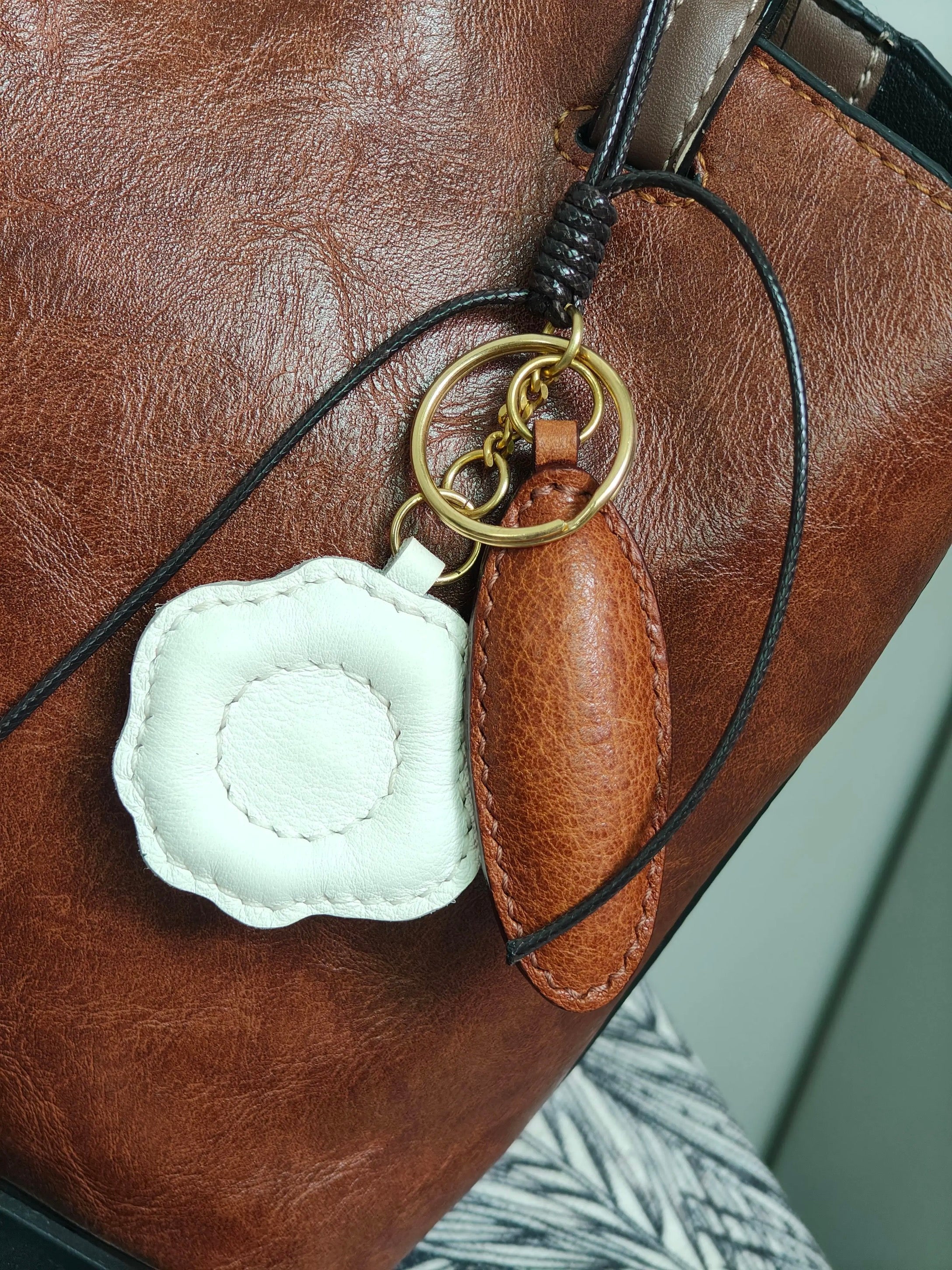 Egg and Bread Bag Charm - Handmade Full-Grain Leather - Image 8