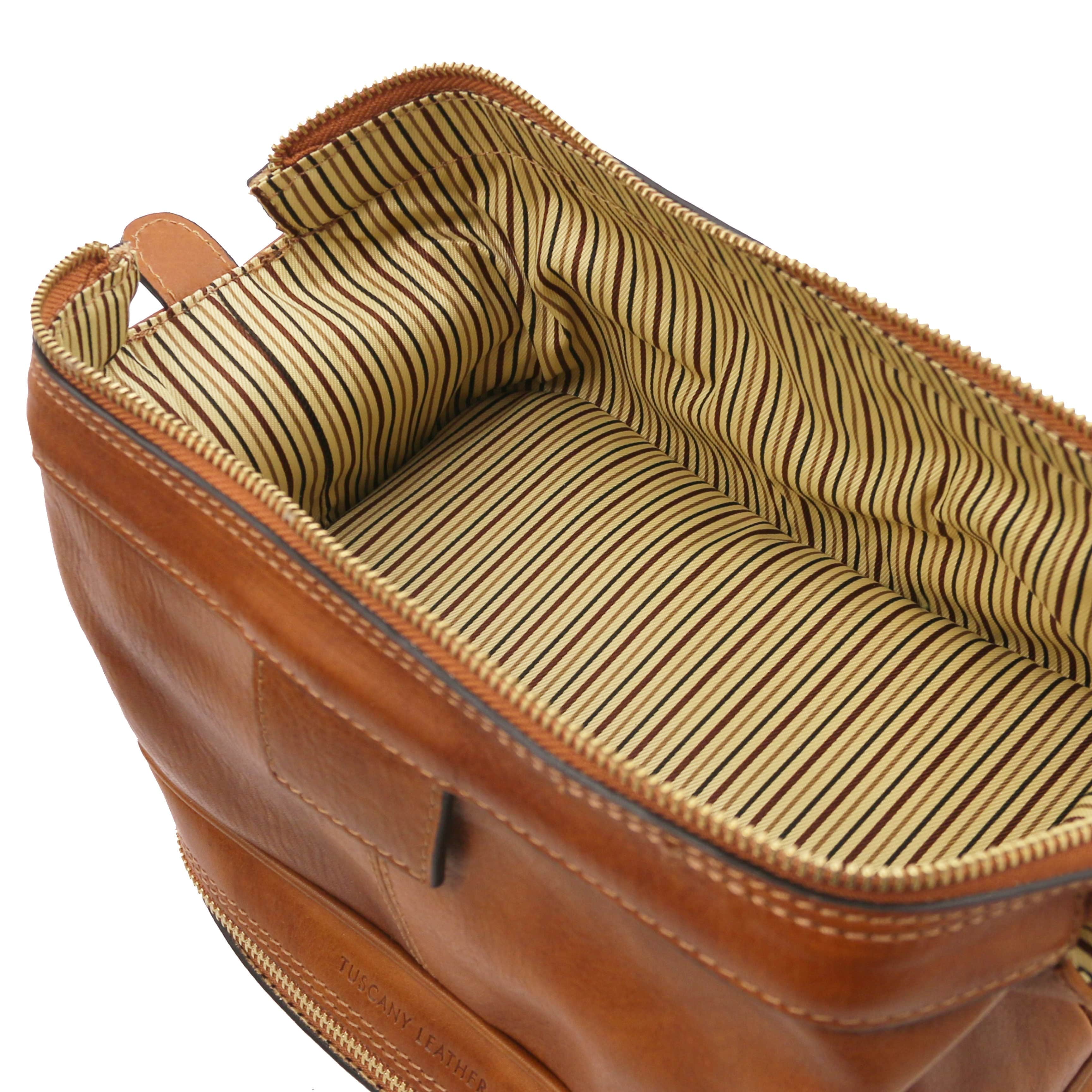 Jacob - Leather toiletry bag | TL142204 - Image 4