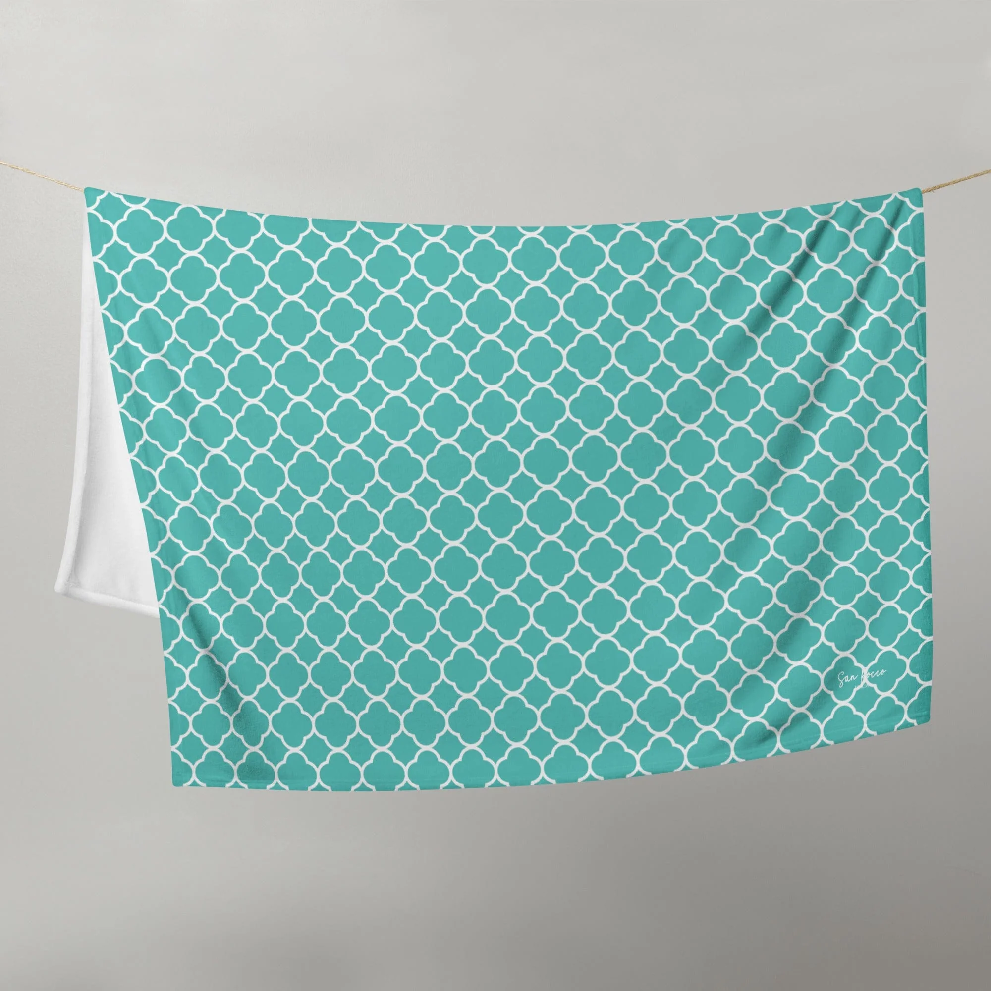 Turquoise Quatrefoil Throw Blanket - Image 12