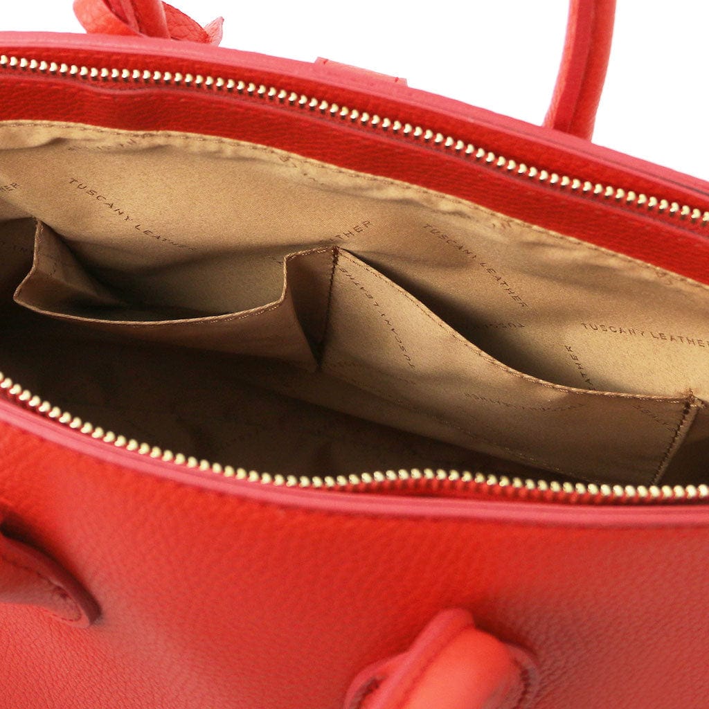 TL Bag - Leather handbag with golden hardware | TL141529 - Image 106