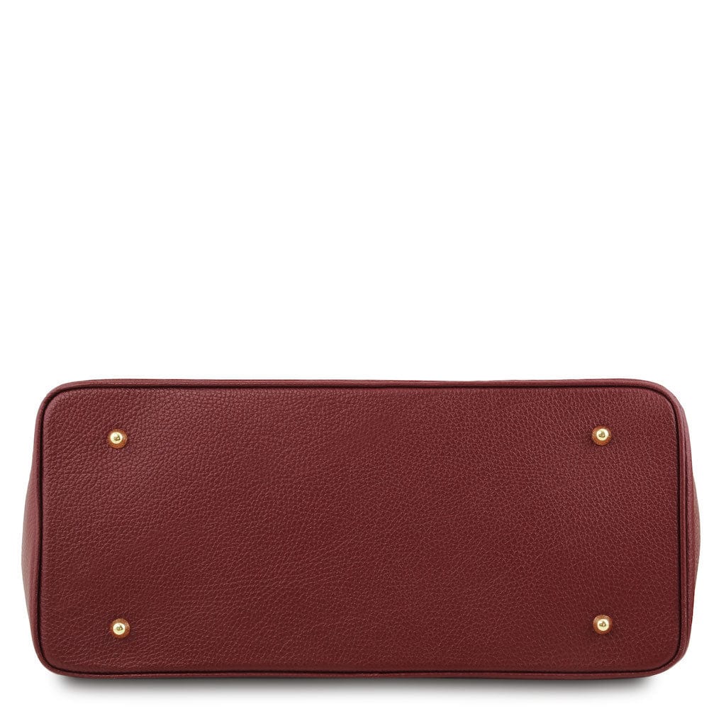 TL Bag - Leather handbag with golden hardware | TL141529 - Image 16